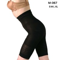 M-067 FAJA LEVANTA GLUTEOS NEGRO