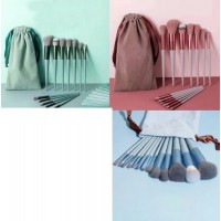 2MA-0006 SET DE BROCHAS CON BOLSITA TERCIOPELADA DE 13 PCS