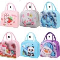 A2-026 LONCHERA TERMICA ANIMADA 19*23*12CM