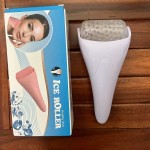 AC-0002 RODILLO DE HIELO MASAJEADOR FACIAL