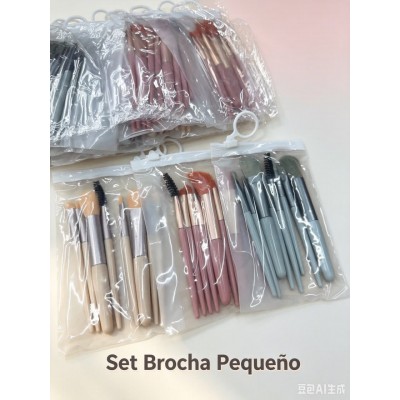 7AC-258 SET DE MINI BROCHAS CON ESTUCHE TRANSPARENTE X8 PCS