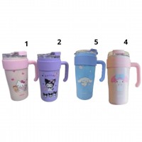 A14-009 TERMO DE ACERO INOXIDABLE CON ASA DE SANRIO  860ML