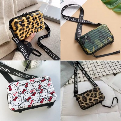 A14-074 BANDOLERO TIPO MALETA ESTAMPADO 