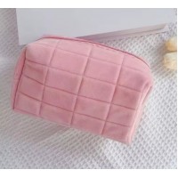 2BB-2039 PORTACOSMETICO DE GAMUZA CUADRADO