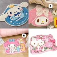 A12-042 ALFOMBRAS DE PELUCHE SANRIO 40*60CM