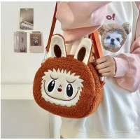 4BB-4005 BANDOLERO DE PELUCHE LABUBU 26CM*11CM*29CM